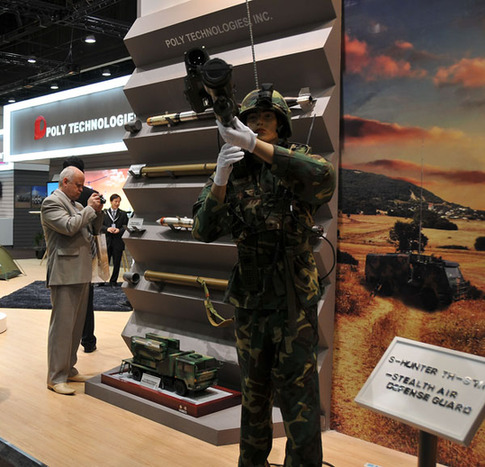 Le Salon international de la défense d&apos;Abou Dabi et le premier Salon des forces maritimes ont été inaugurés le 20 février au Centre national d&apos;exposition. Dix-sept exposants chinois y étaient présents. Neuf d&apos;entre eux sont des groupes militaro-industriels.