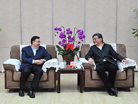 图为马军胜局长会见杭州市市长邵占维。