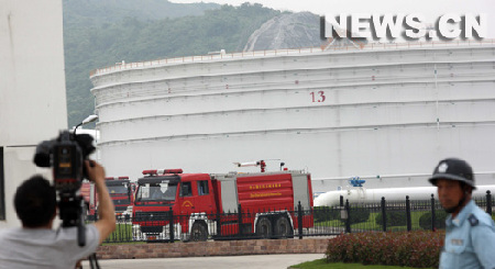 Pour la première fois depuis leur construction, la Chine a ouvert mercredi les sites de ses stocks stratégiques de pétrole aux médias chinois et étrangers.