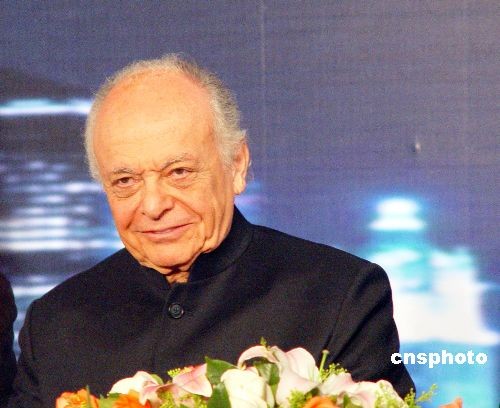 Lorin Maazel,lors d'une conférence de presse