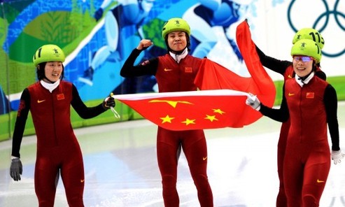 图文-中国勇夺女子3000米接力金牌我们是冠军