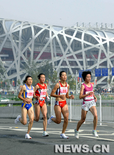 Marathon de Beijing : Bai Xue remporte le marathon chez les femmes 