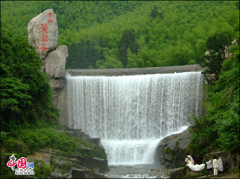 Go Chine : la valle de Furong et le Mont Huangshan au printemps