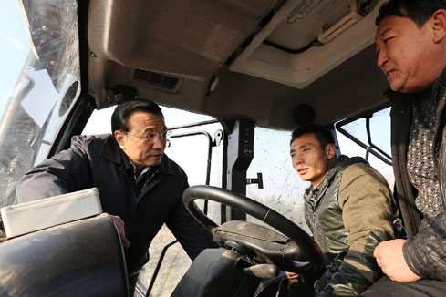 Li Keqiang appelle à une réforme rurale globale